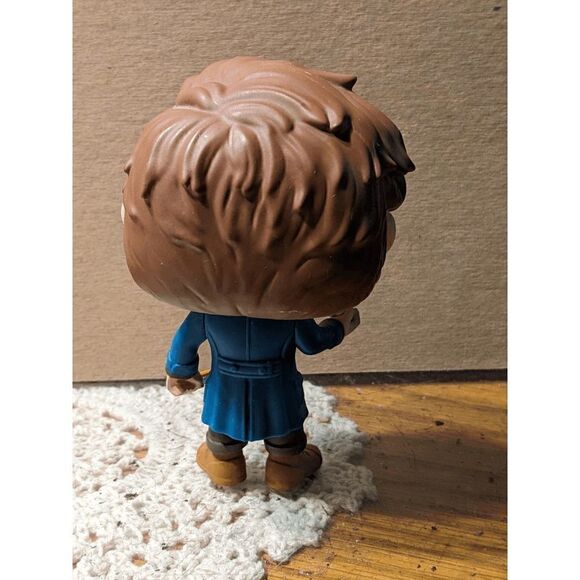 Funko Pop Fantastic Beasts Newt Scamander w/ Egg Vinyl Figure #02 Loose No Box - Picture 4 of 5